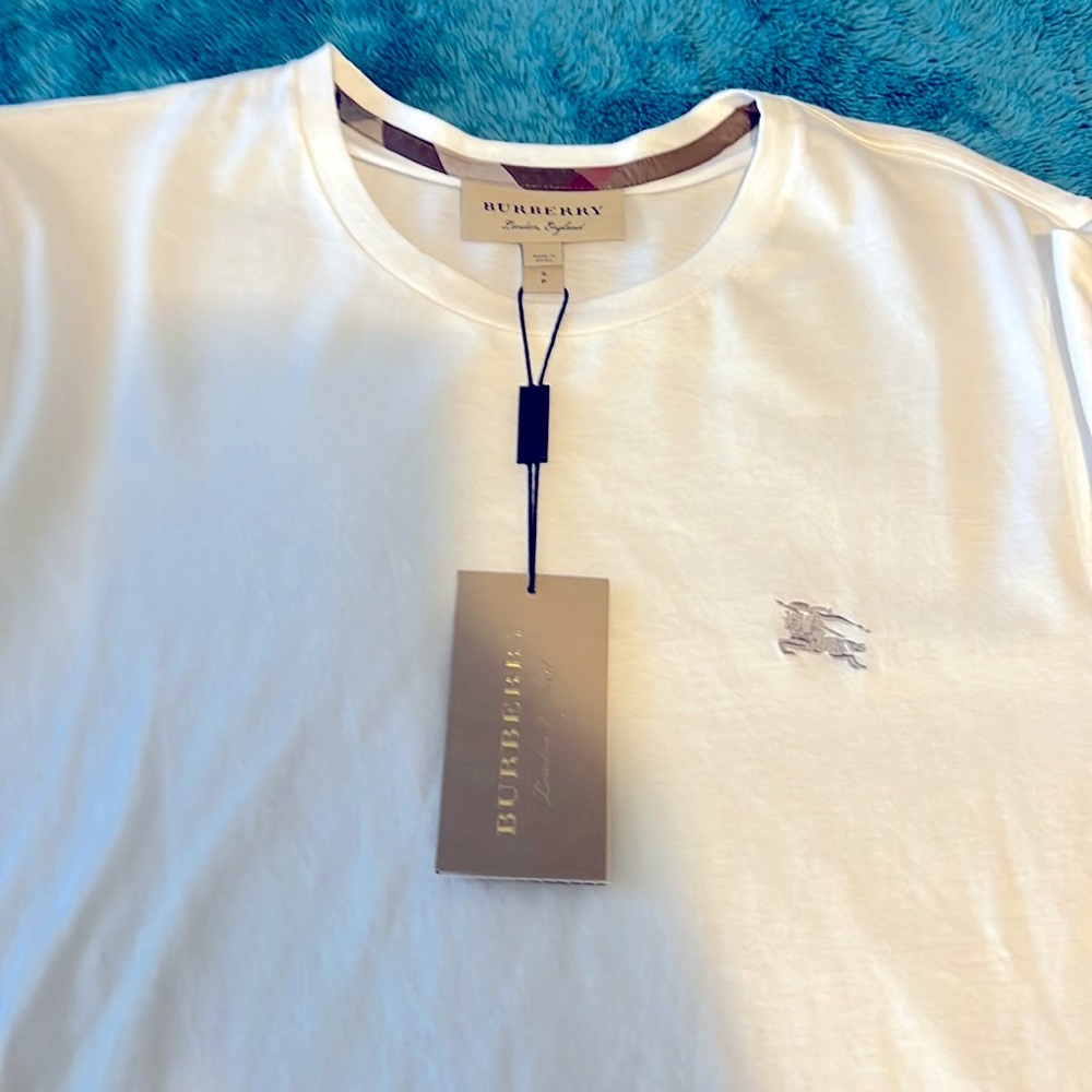 Brand New with tags Classic Burberry T-Shirt